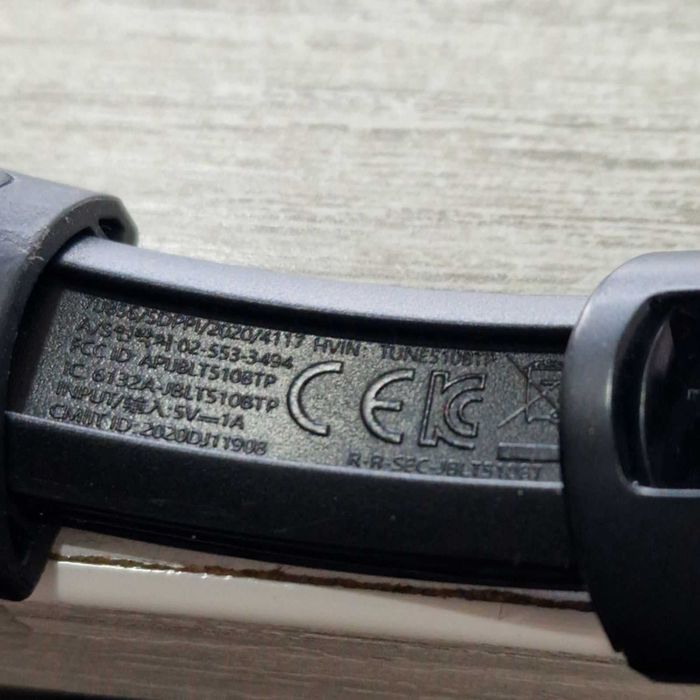 Безжични слушалки JBL Tune 5