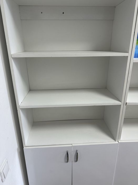 Шкаф для дома или для офиса