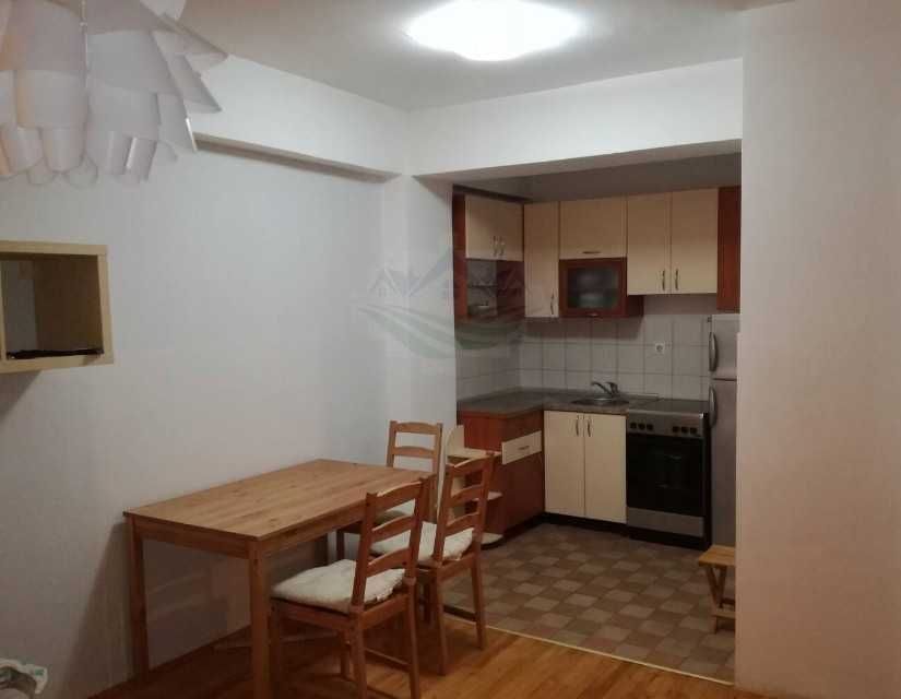 Дава се под наем Тристаен апартамент в Пловдив, Кършияка - 89 кв.м за 321.3 € - Снимка #2