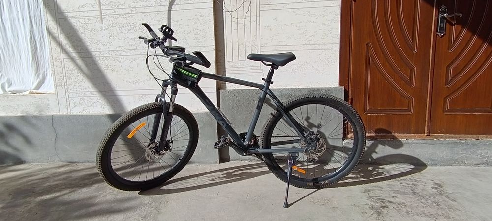 Velosiped Acura sotiladi srochna