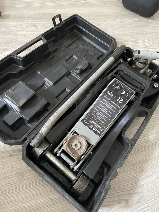 Cric Yato 2 Tone