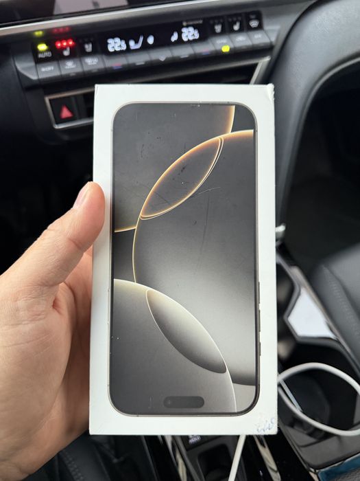 продам iPhone 16 pro max