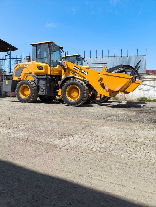 Фронтальный погрузчик  JGM620E