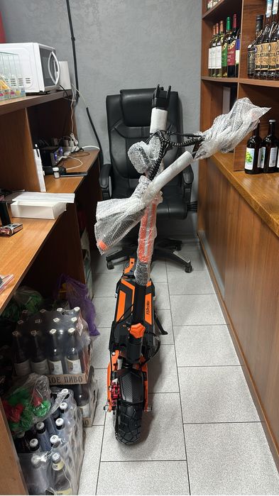 Продам почти новый самокат