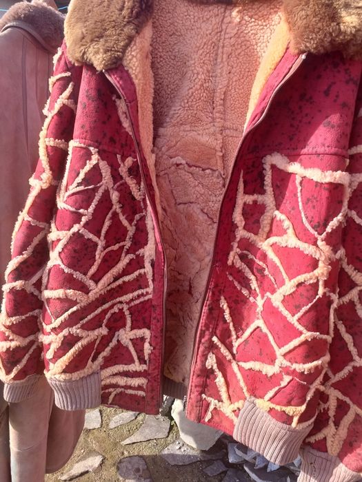 Vînd cojoc blană de oaie