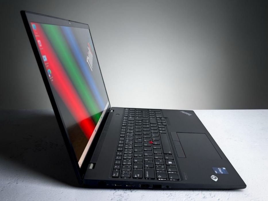 Lenovo ThinkPad P16s Gen 1 16" 2.5K i7-1260P 32RAM 512GB Quadro T550 Перфектен! Гаранция!