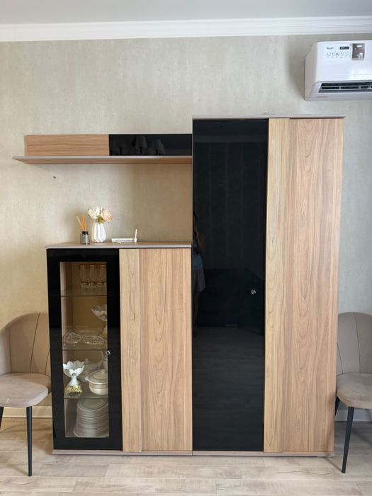 Продаю шкаф для гостинной