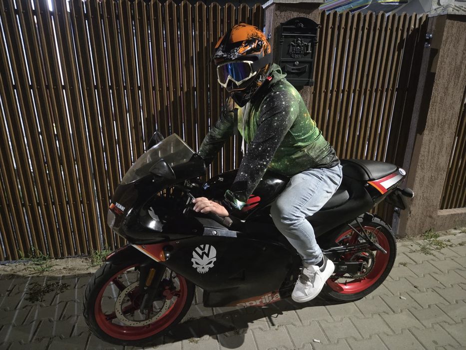Scuter Aprilia rs50