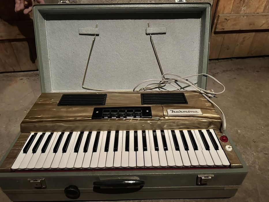 Хармониум Harmona
