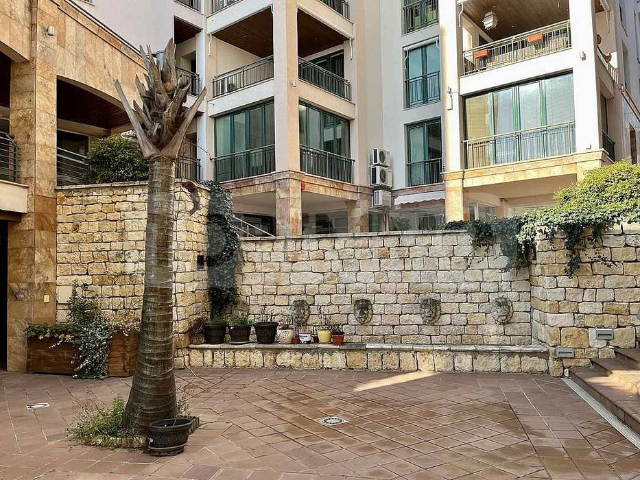 Магазин на крайбрежната алея в Балчик