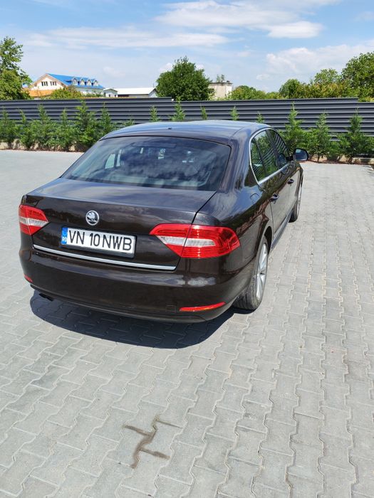 Vând Skoda superb