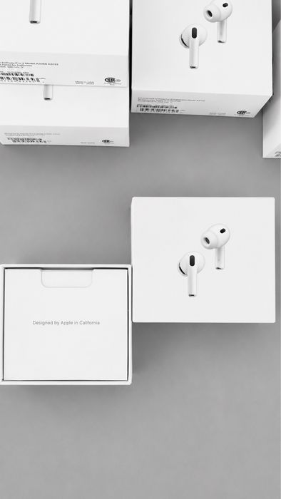 Airpods pro 3.