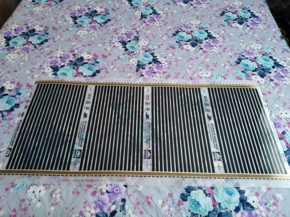 Инфрачервено отоплително фолио 210 - 230 W на 1 линеен метър