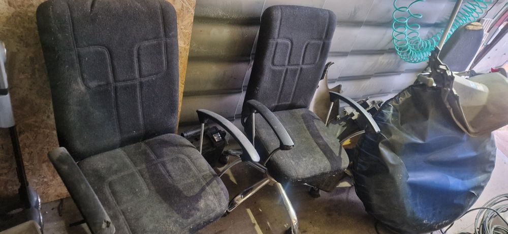 Продам кресло офисное