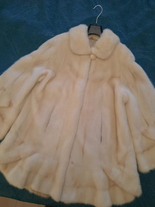 Продам норковую шубу