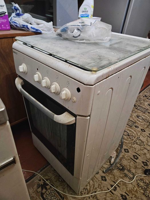 Отдам газовую плиту