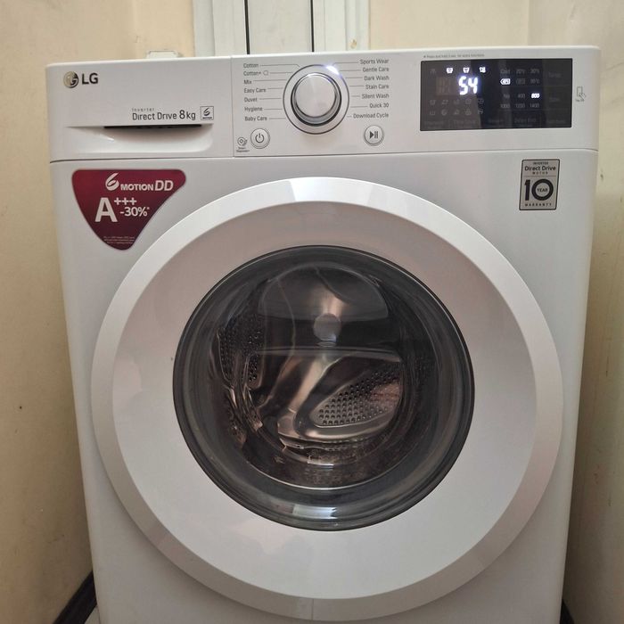 Продавам пералня LG Invrtor Direct Drive 8 kg