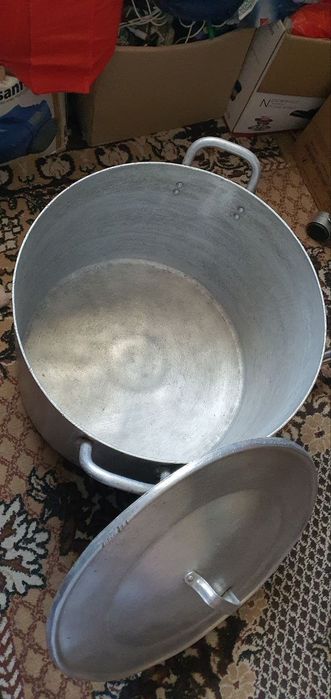 Продается 50литровая кастрюля