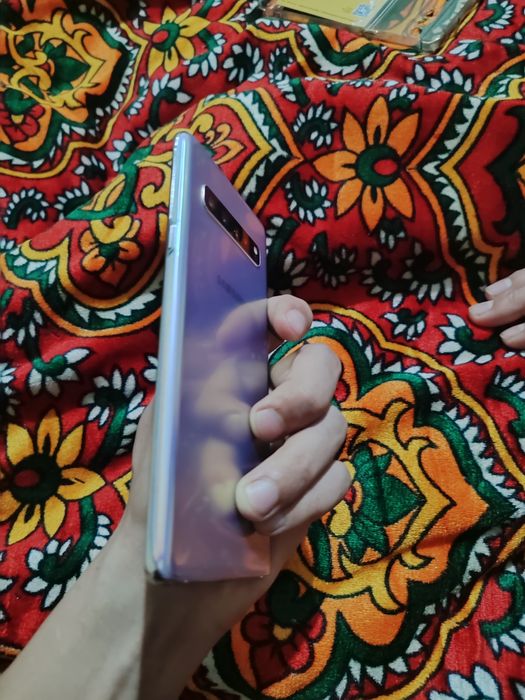 S10 5g  xotira 512talik