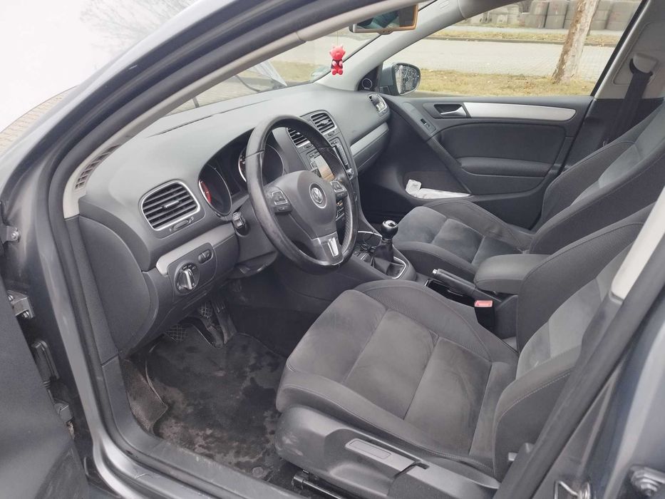 De vânzare: VW Golf 6 Highline - Preț: 4.000€ - Motor 1.4 TSI (160 CP) - Recondiționat!
