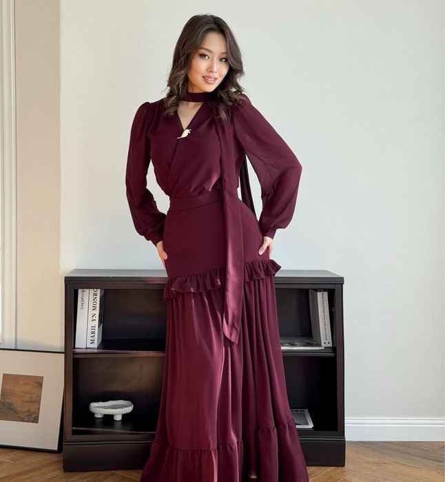 платья вечерние.