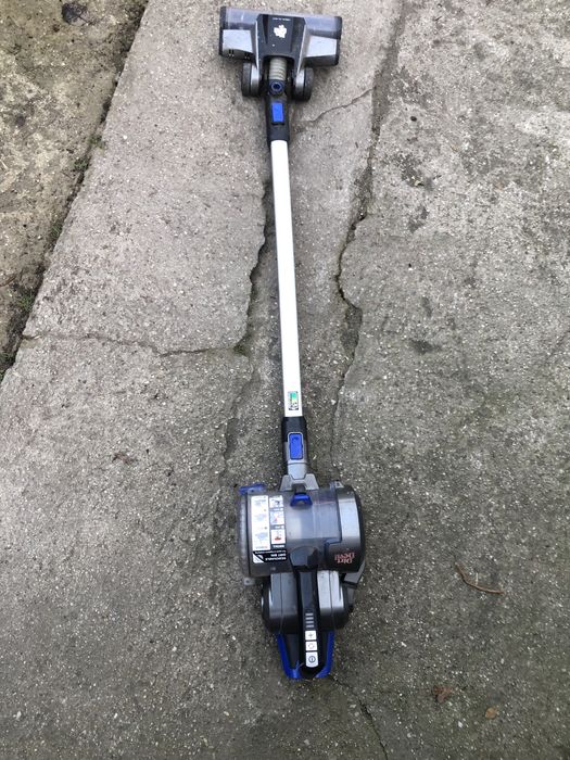 Aspirator dirt devil pe acumulator