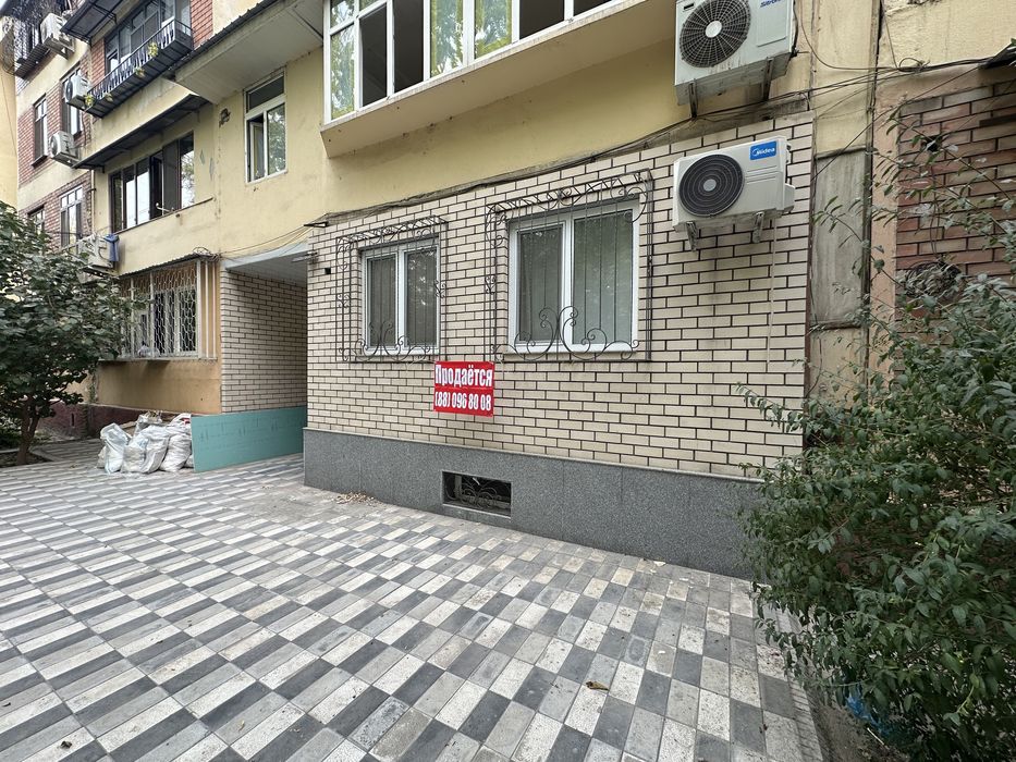 3-комнатная квартира 70 м² с ремонтом неоклассика, Ц-4,