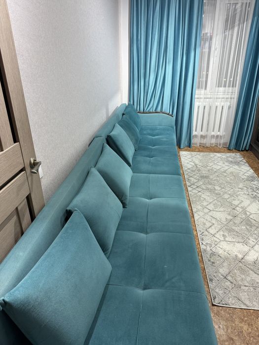 Продам диван 4 метра