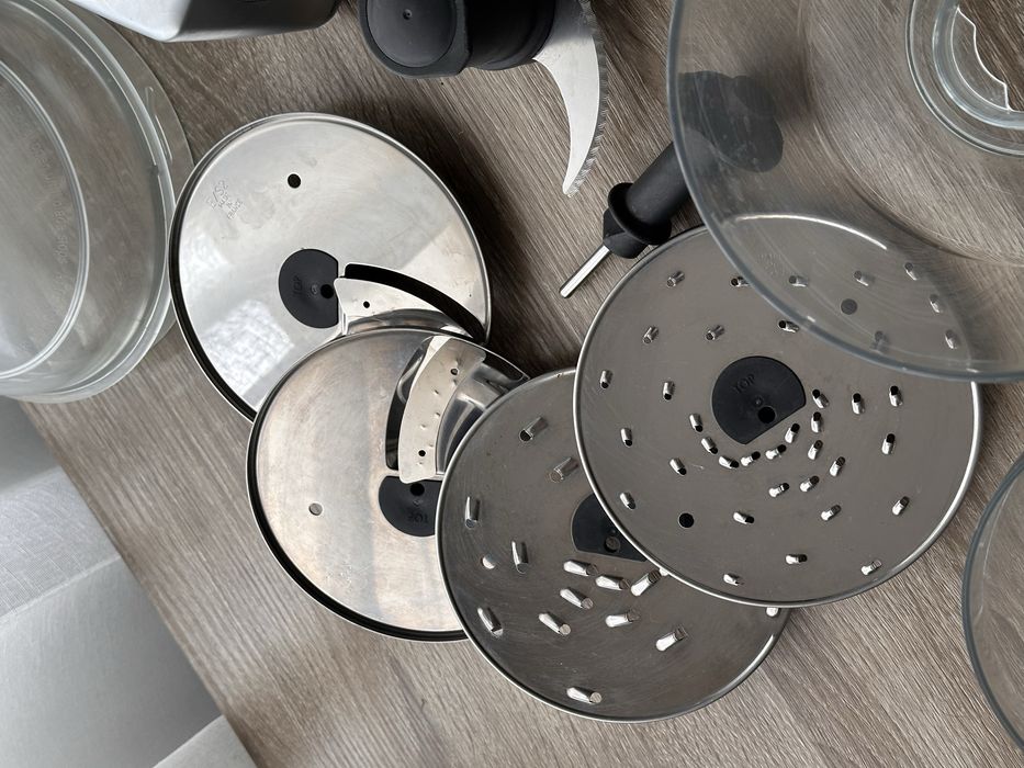 Robot de bucatarie profesional Magimix cs3200XL