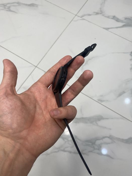 продам новые смарт часы самсунг