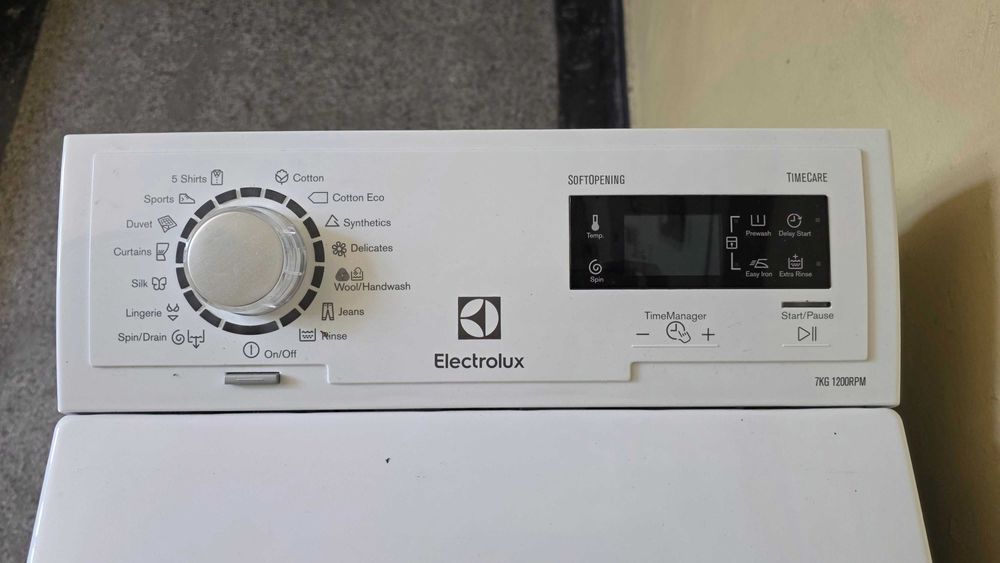 Пералня Electrolux EWT1276ELW за части