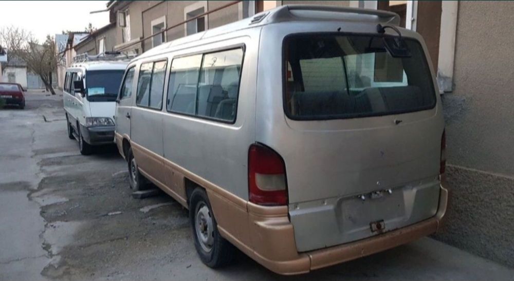 Истана микроавтобус кузов сотилади