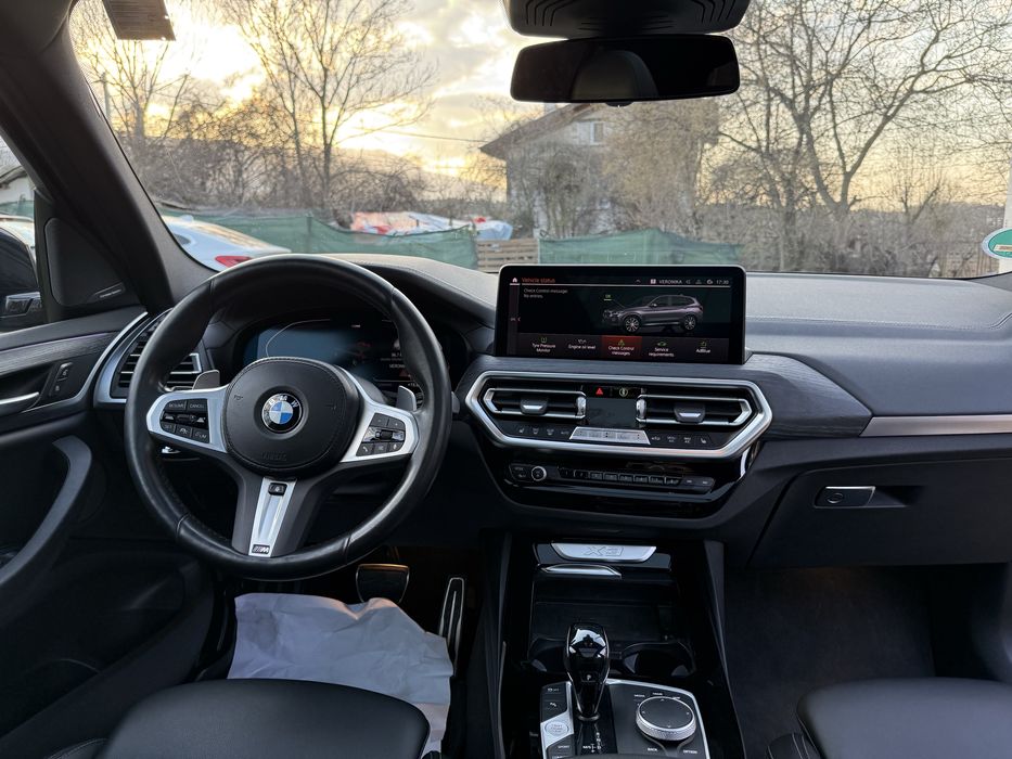 BMW X3 2023 година
