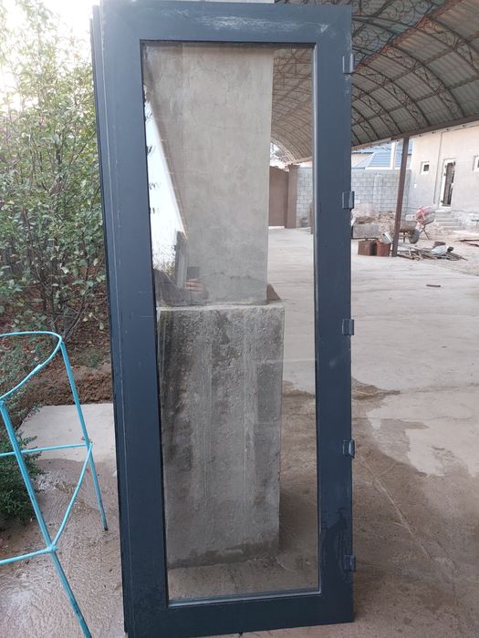 Алюминиевые дверь срочна