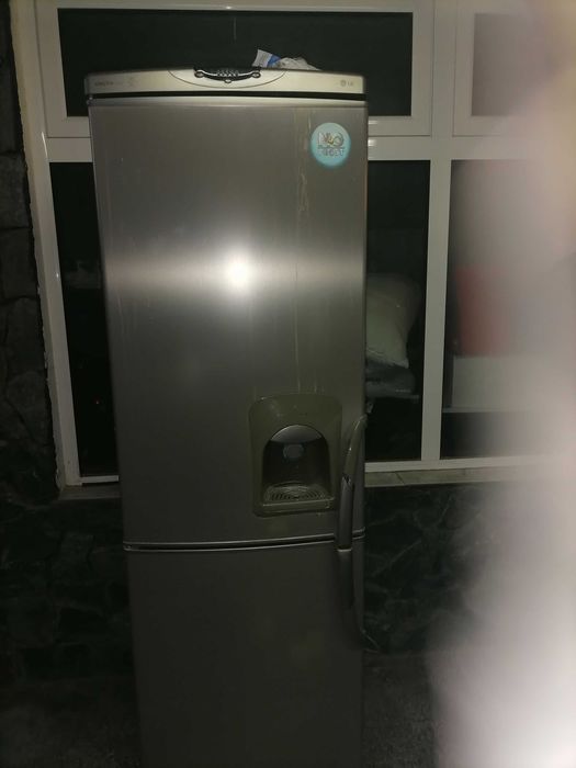 Продавам хладилник