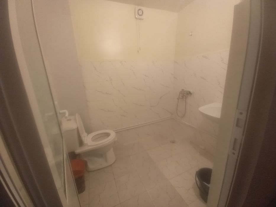 Uy sotiladi 3 xonalik