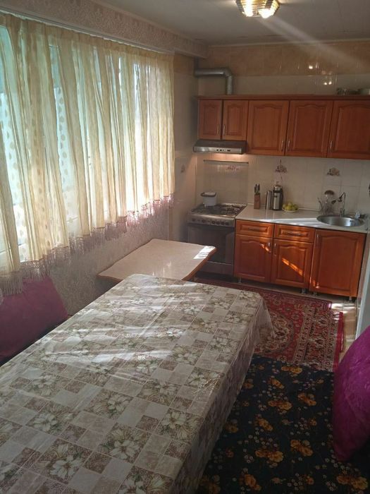 Beltepada bankvski kvartira sotiladi 4 xona 3 chi etaj