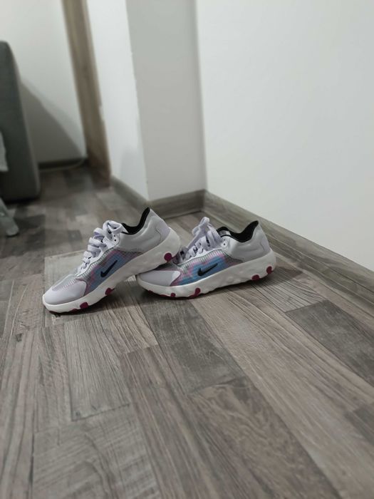 Дамски маратонки NIKE