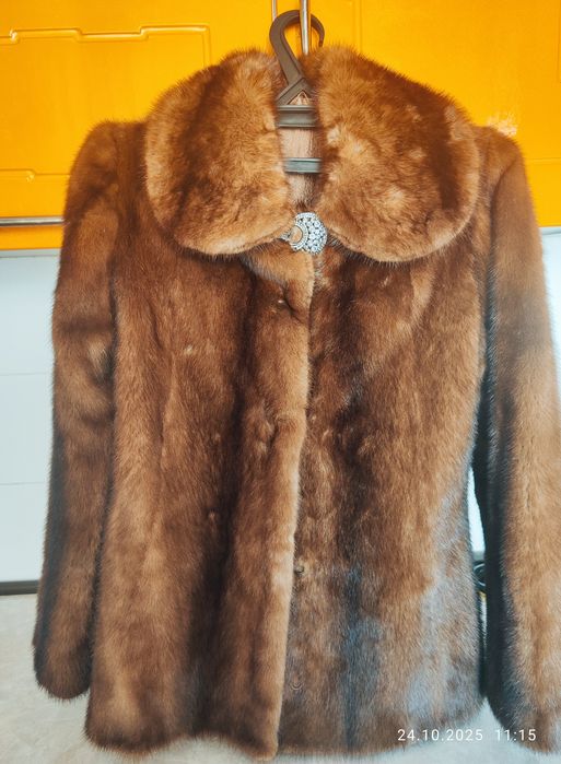 Продам норковую шубу