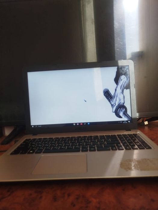 Ноутбук ASUS X550SA