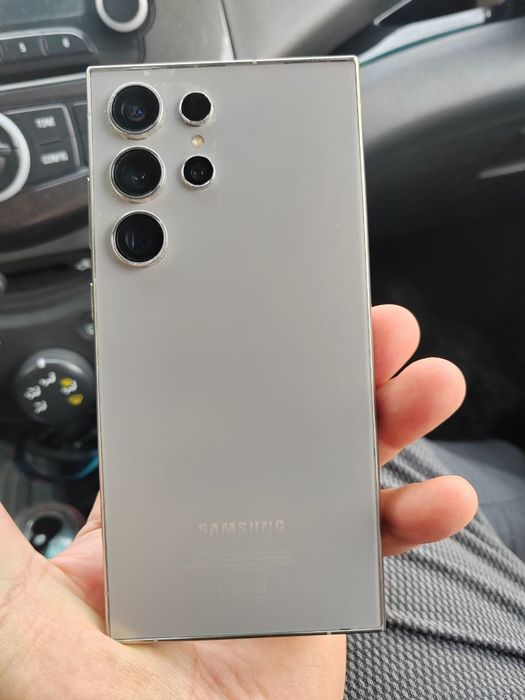 Samsung galaxy s24 ultra срочно сотилади