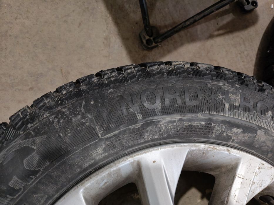 Продам шины зимние