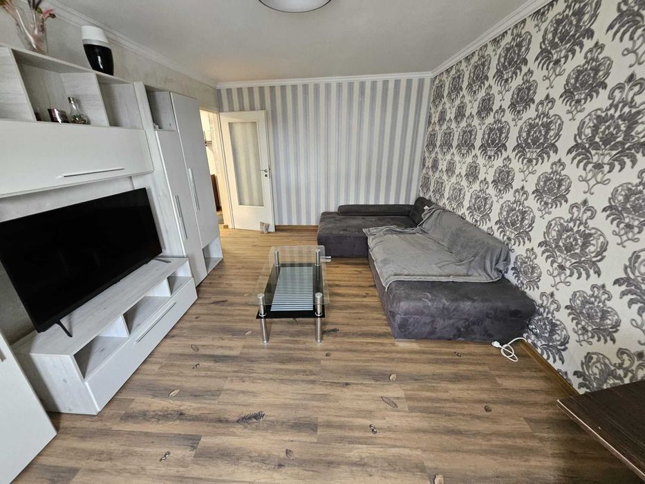 Închiriez Apartament 2 Camere Etaj 2 Decoamndat Modern