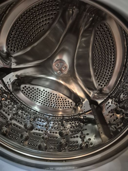 Продаётся стиральная машина LG