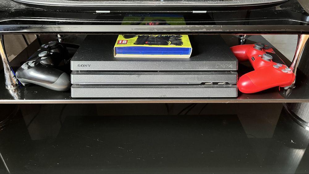 Playstation 4 pro 1 Тб
