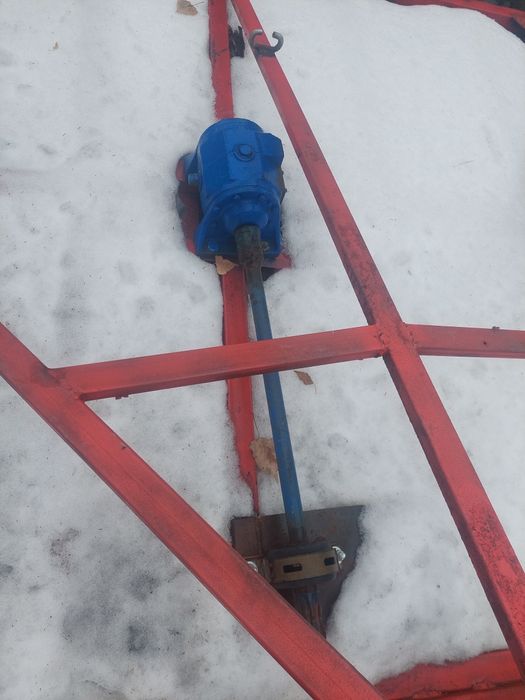 Мтз с Опрыскивателям измельчитель