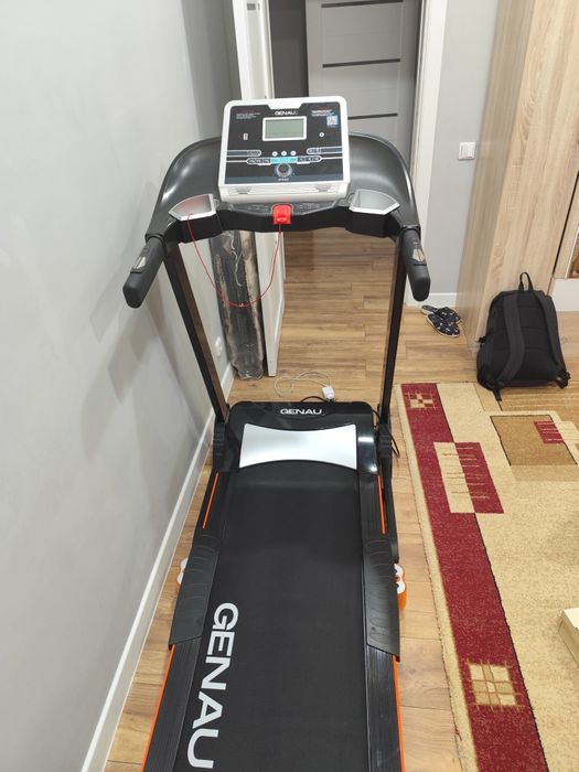беговая дорожка Genau evolution m800