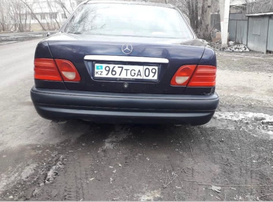 Мерседес 210 АМГ бампер продаётся