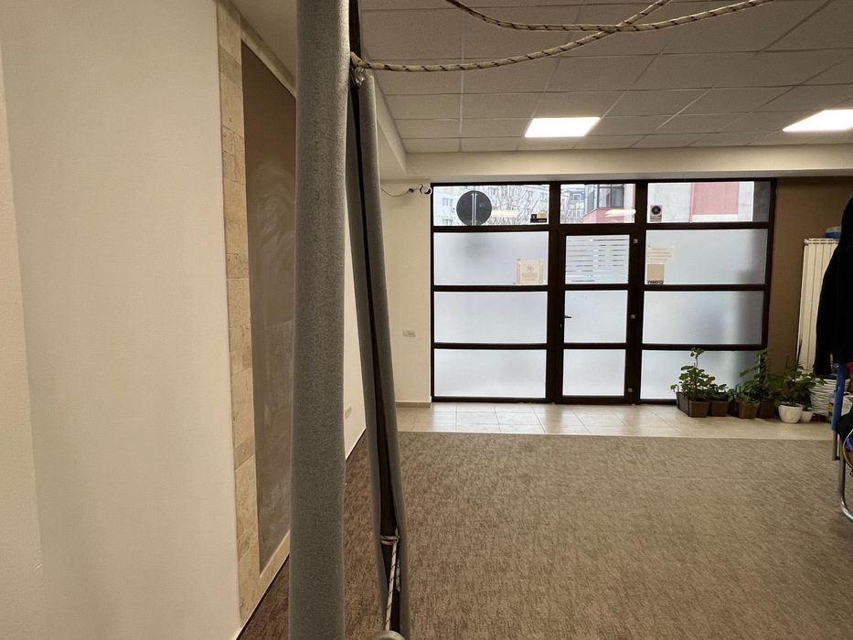 Apartament/ spatiu comercial