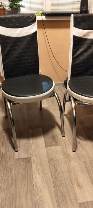 Стулья для гостиной или кухни